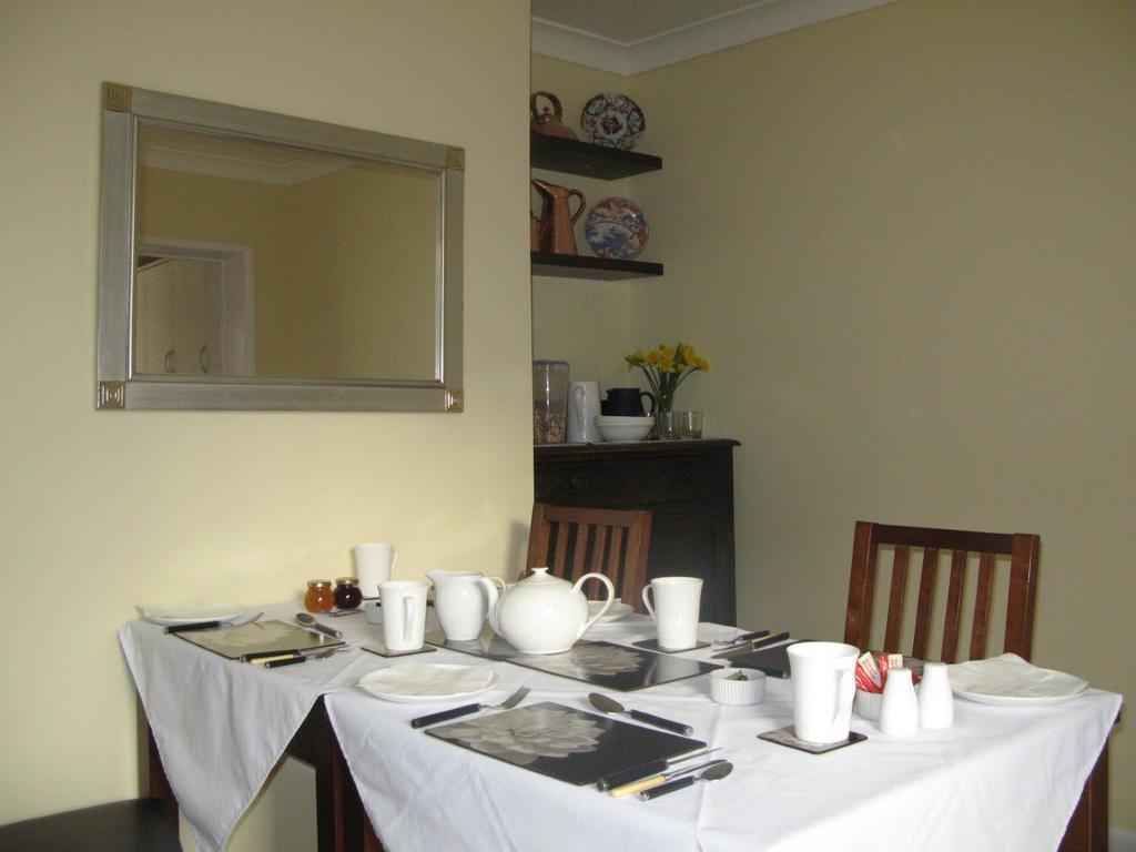 Number 64 Hotel Salisbury Ngoại thất bức ảnh